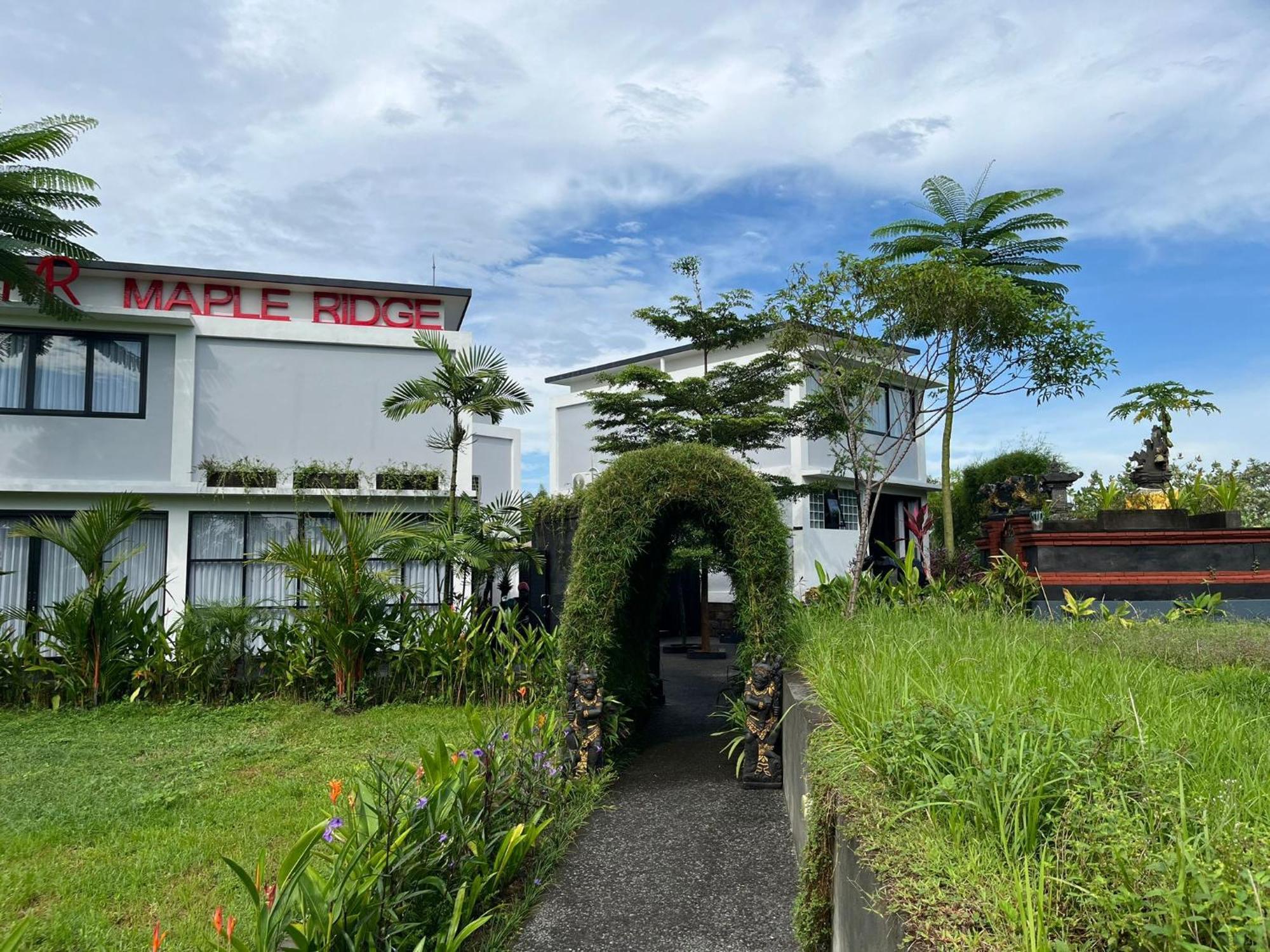 Maple Ridge Ubud Villas ภายนอก รูปภาพ